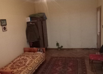 Xalqlara,Baku Medikal Plaza yaxinliginda,9/7,100kv.m,orta