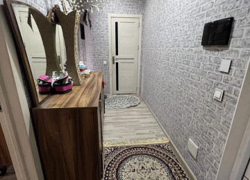 -Təcili satılır. Daxili Kreditlə satılır.Tək şəxsiyyət