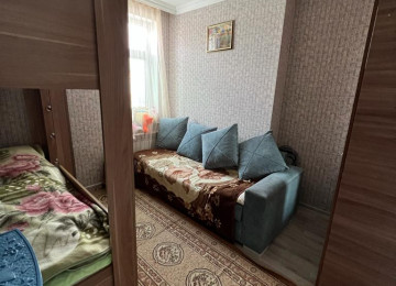 -Təcili satılır. Daxili Kreditlə satılır.Tək şəxsiyyət