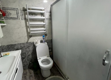 -Təcili satılır. Daxili Kreditlə satılır.Tək şəxsiyyət