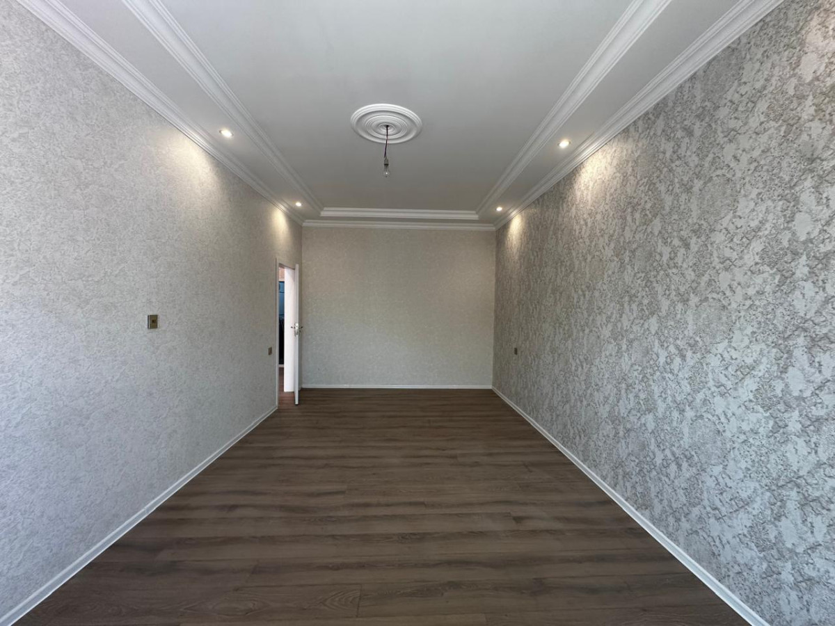 heyet evi Mehemmedli qes.AYXAN İNŞAATA YAXİN 2,5 sotda 120 kvm.4