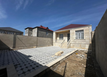 EYNI POYEKTLI 2 EV SATILIR.YAXIN QOHUMLAR,2 QARDAS UCUN