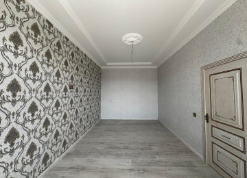 EYNI POYEKTLI 2 EV SATILIR.YAXIN QOHUMLAR,2 QARDAS UCUN