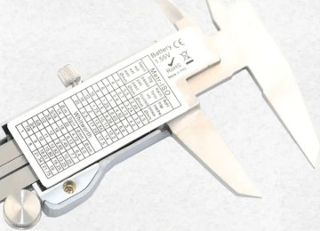 Ştanqenpərgər. Rəqəmsal və yüksək dəqiqli kaliper.