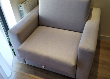 Kreslo Çarpayı Yuksek keyfiyyetde.Alt hissəsi bazalıdır.