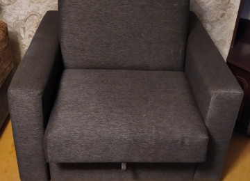 Kreslo Çarpayı Yuksek keyfiyyetde.Alt hissəsi bazalıdır.