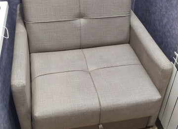 Kreslo Çarpayı Yuksek keyfiyyetde.Alt hissəsi bazalıdır.