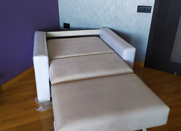 Kreslo Çarpayı Yuksek keyfiyyetde.Alt hissəsi bazalıdır.