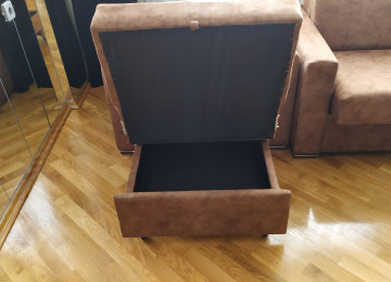 Kreslo Çarpayı Yuksek keyfiyyetde.Alt hissəsi bazalıdır.