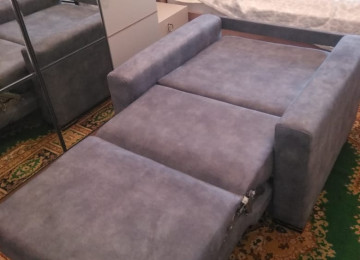 Kreslo Çarpayı Yuksek keyfiyyetde.Alt hissəsi bazalıdır.