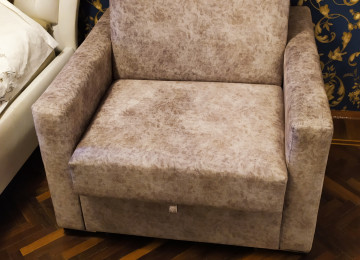 Kreslo Çarpayı Yuksek keyfiyyetde.Alt hissəsi bazalıdır.