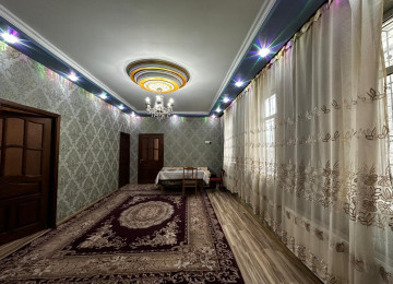 Ramani Sovxozda 296 sayli mektebe yaxin 4 sotda 150kvm.5