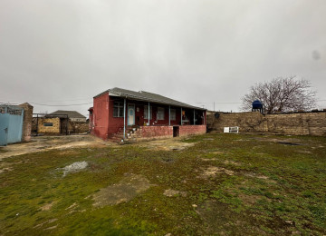 Ramani Gulculukde 22 sayli məktəbə yaxin,marsruta 300 metr