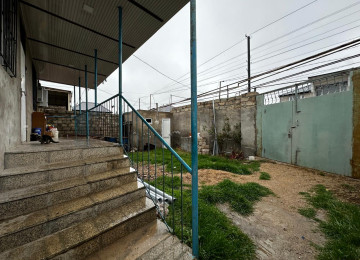 Ramani Sovxozda 296 sayli mektebe yaxin 4 sotda 150kvm.5