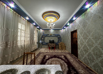 Ramani Sovxozda 296 sayli mektebe yaxin 4 sotda 150kvm.5