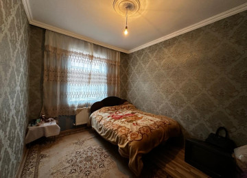 Ramani Sovxozda 296 sayli mektebe yaxin 4 sotda 150kvm.5