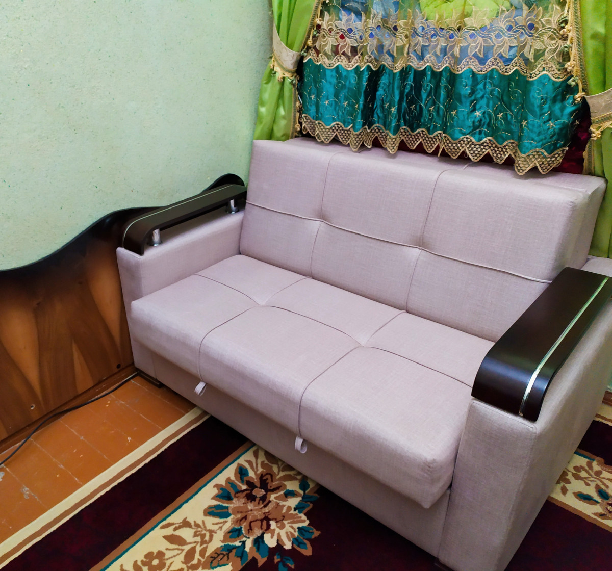 Divan Taxt Divan Taxtlarin sifarişi.Reng seçimide etmək mümkündür.Alt