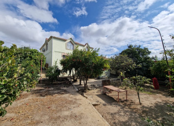 Zabrat qesebesinin merkezinde, mektebe,baxcaya yaxin , 4