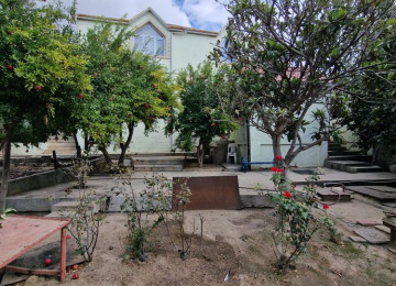 Zabrat qesebesinin merkezinde, mektebe,baxcaya yaxin , 4