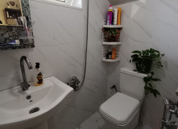 YAŞAYİŞLİ EV İSTEYENLER UCUN: EV ÖZU. ÜCUN TİLİIMİŞDİR. Ev