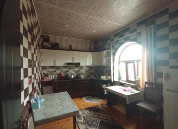 Xəzər rayonu Binə qəsəbəsində ülvi şadlıq sarayı və 84