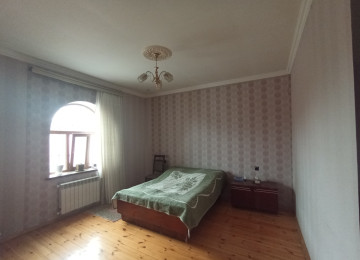 Xəzər rayonu Binə qəsəbəsində ülvi şadlıq sarayı və 84