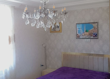 Zabrat 2də iki mərtəbəli 3 otaqlı həyət evi. Lahiyə: -