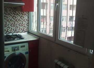 Xlrdalan Ţəzə Bazarln Yanl 2 Otaq tam Təmirli 80 Kv Menzlin