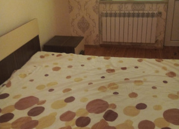 Xlrdalan Ţəzə Bazarln Yanl 2 Otaq tam Təmirli 80 Kv Menzlin