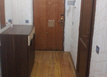 Xlrdalan Ţəzə Bazarln Yanl 2 Otaq tam Təmirli 80 Kv Menzlin