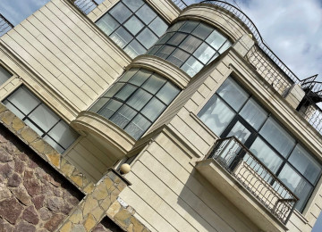 Mehdiabad qəsəbəsində 7 sot torpaqda 3 mərtəbəli hər