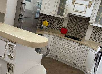 Mehdiabad qəsəbəsində 7 sot torpaqda 3 mərtəbəli hər