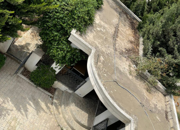 Mehdiabad qəsəbəsində 7 sot torpaqda 3 mərtəbəli hər