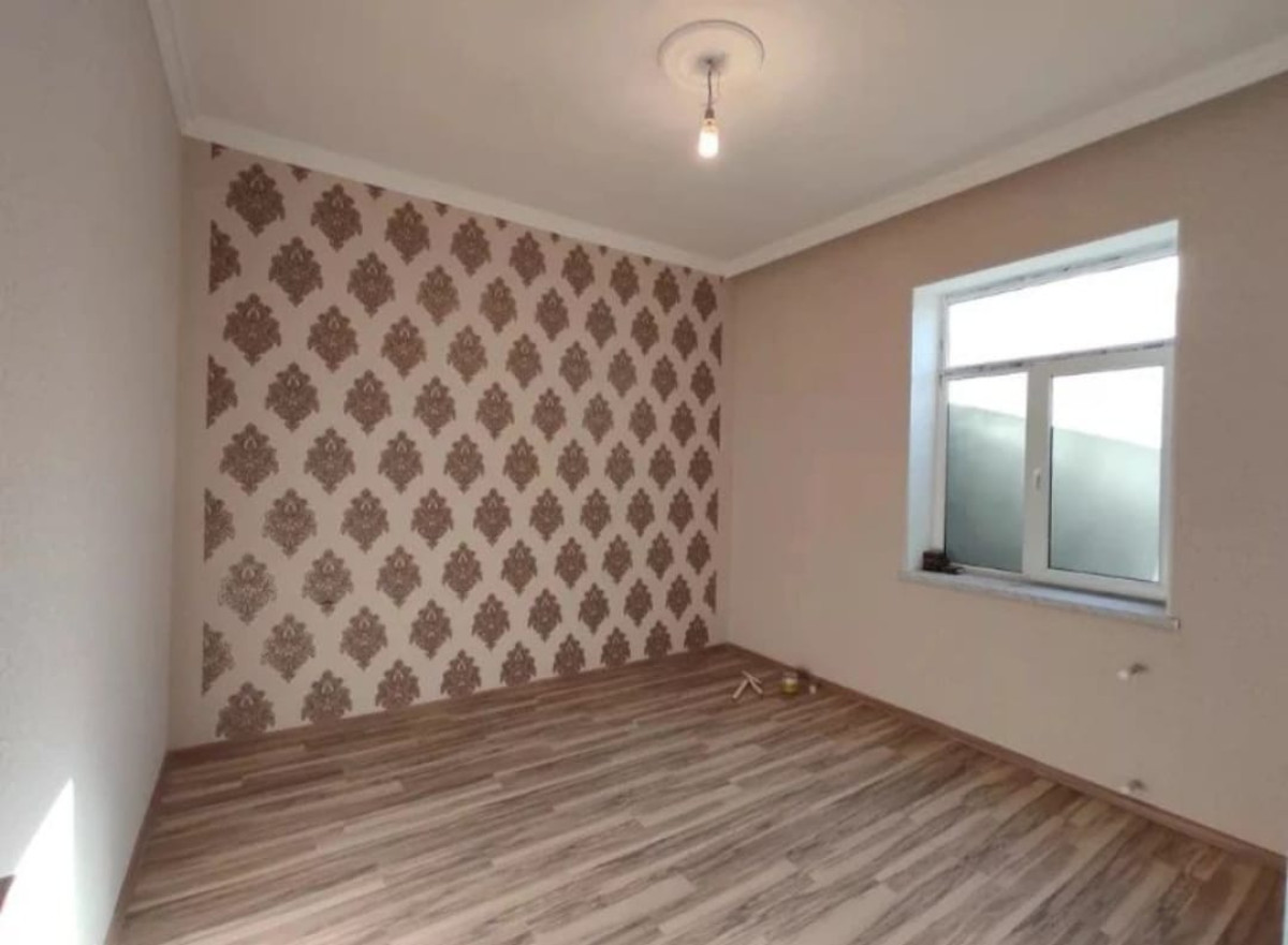 heyet evi Suraxanı rayonu Hövsan qes. maşın bazarın arxasında 2 sotun