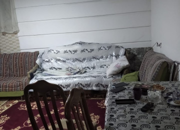 Zabrat qes.ZƏKA kursuna yaxin 0.4 sotda 40kvm sahesi olan 1