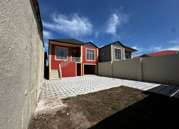 Mastaga qes.Natarial kontorunun arxasinda 3 sotda 120kvm.4