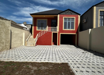 Mastaga qes.Natarial kontorunun arxasinda 3 sotda 120kvm.4