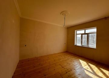 EV DAXILI KREDITLE DE SATILIR! 40000AZN ilkin odenis