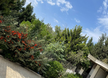 Mehdiabad qəsəbəsində 7 sot torpaqda 3 mərtəbəli hər