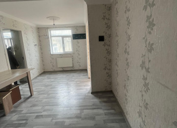 Xırdalan şəhərinin mərkəzi ərazisində,çox əlverişli