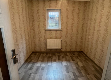 Xırdalan şəhərinin mərkəzi ərazisində,çox əlverişli