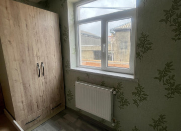 Xırdalan şəhərinin mərkəzi ərazisində,çox əlverişli