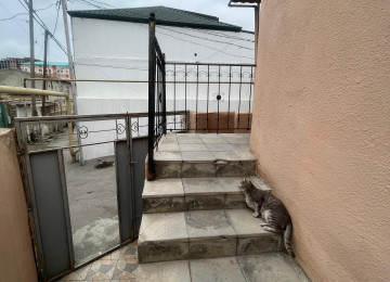 Xırdalan şəhərinin mərkəzi ərazisində,çox əlverişli