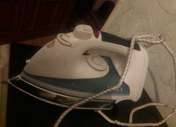 Utulerin 2 si 1 yerde 6 AZN . Kicik temire ehtiyaclari var