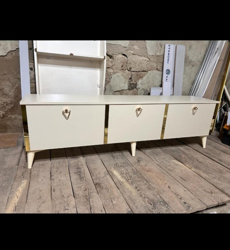 Tv stend Tv stend 180 azn 1 eded hazır var