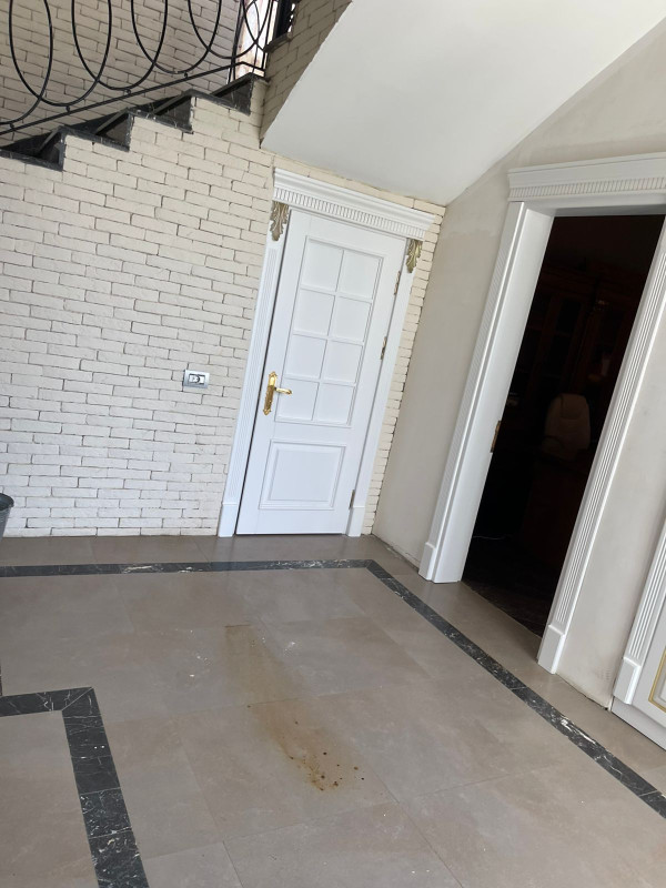 Mehdiabad qəsəbəsində 7 sot villa saıtılır Mehdiabad qəsəbəsində 7 sot torpaqda 3 mərtəbəli hər