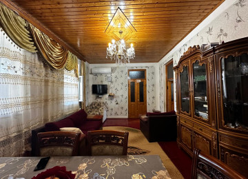 Ramani sovxozda 13 sotda 150 kvm.4 otaqli +əlavə 1