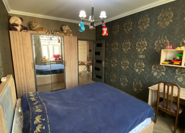 Masazırda,1.8sotda şəxsi tikilmiş,180 m2 sahəyə malik gözəl