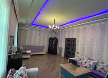 Masazırda,1.8sotda şəxsi tikilmiş,180 m2 sahəyə malik gözəl