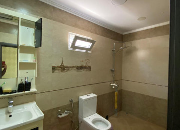 Masazırda,1.8sotda şəxsi tikilmiş,180 m2 sahəyə malik gözəl